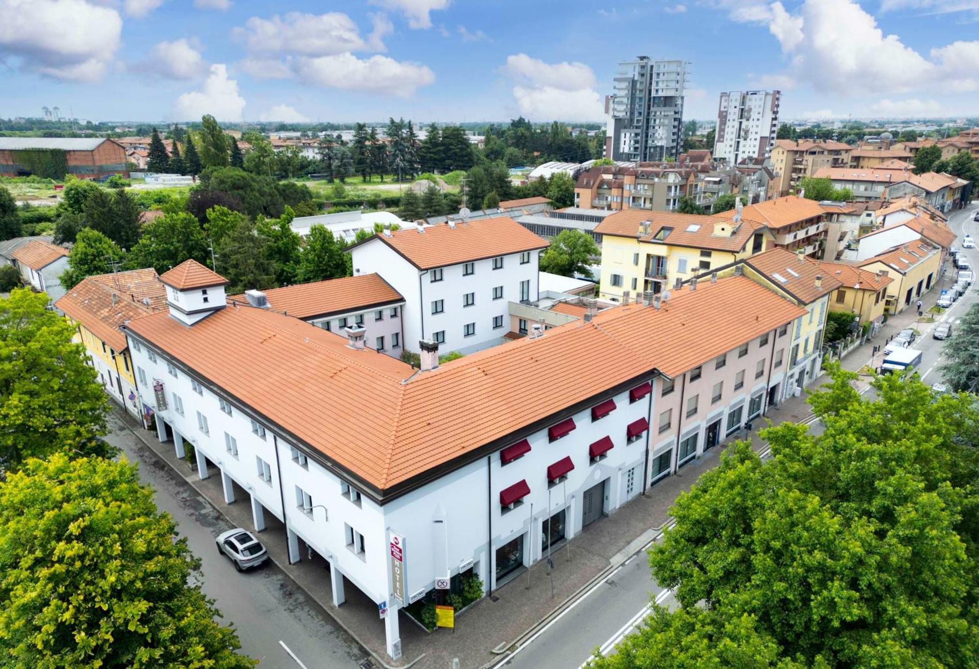 Best Western Plus Borgolecco Hotel Arcore Exteriör bild